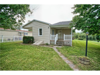 38 Stanley Dr, New Oxford, PA 17350 