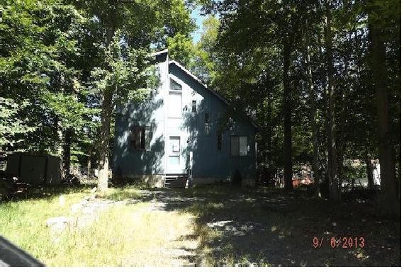 7243 Woods Ter, Tobyhanna, PA 18466 