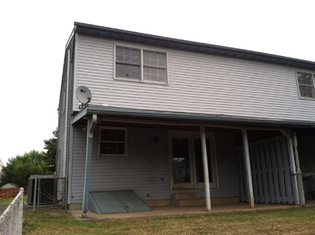 208 Hickory Dr, Fleetwood, PA 19522 