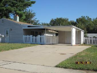 14 Glenwood Ln, Levittown, PA 19055 