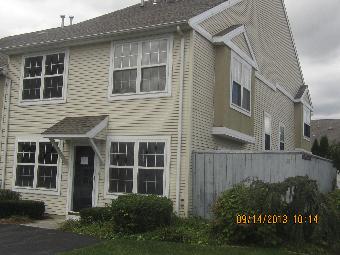 8 Courtyard Dr, Carlisle, PA 17013 