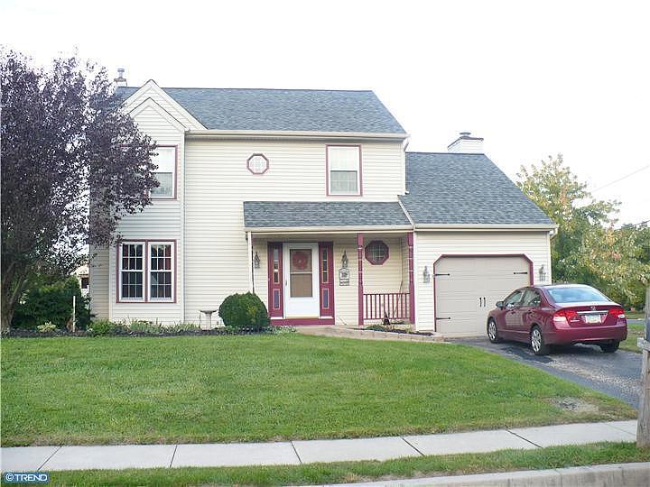 S Kelly Dr, Birdsboro, PA 19508 