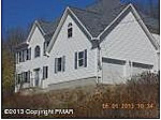 N Rocky Mountain Dr, Effort, PA 18330 