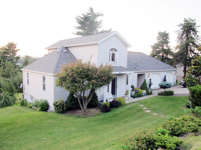 321 Mountain Road, Uniontown, PA 15401 