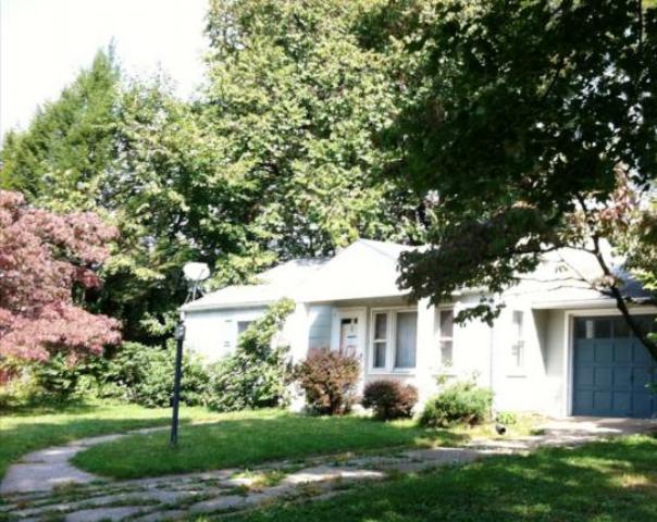 1107 N 24th St, Allentown, PA 18104 