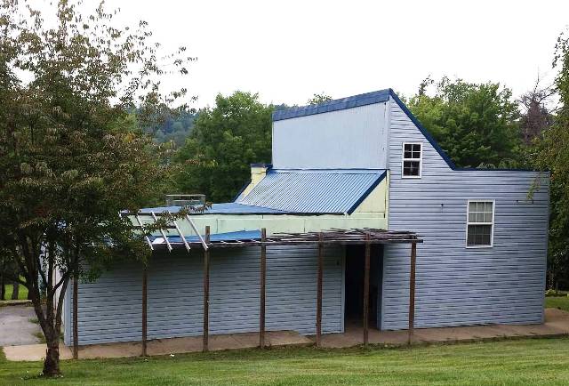 183 Holly St, Indiana, PA 15701 