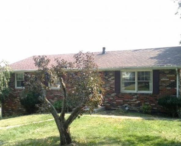 115 Green St, Houston, PA 15342 