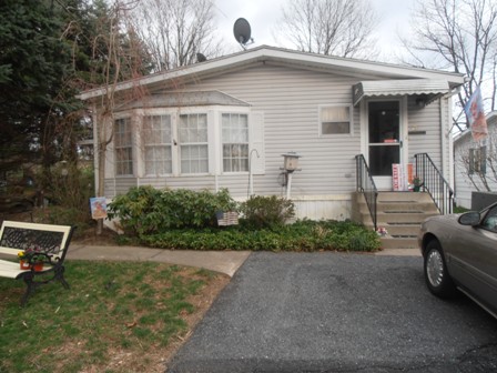 71 hickory hills Dr, Bath, PA 18014 