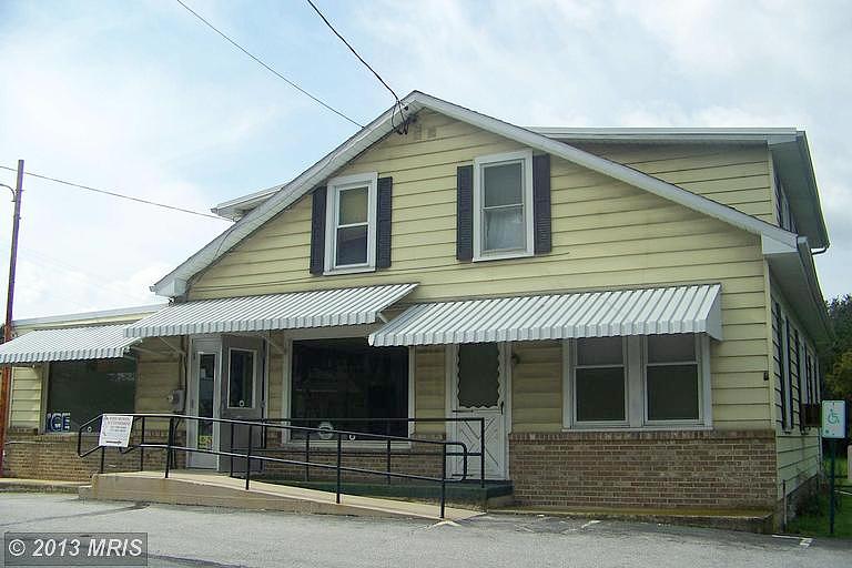 Wayne Rd, Chambersburg, PA 17202 