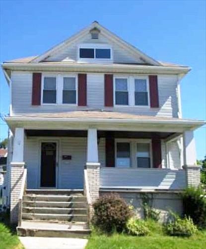 Devan, Uniontown, PA 15401 