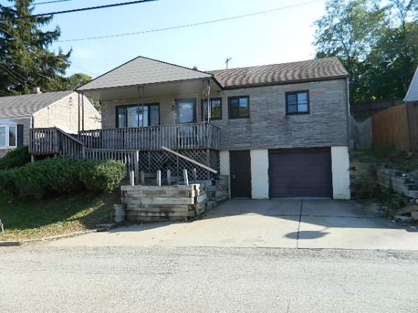 1021 Upston St, Mckeesport, PA 15133 