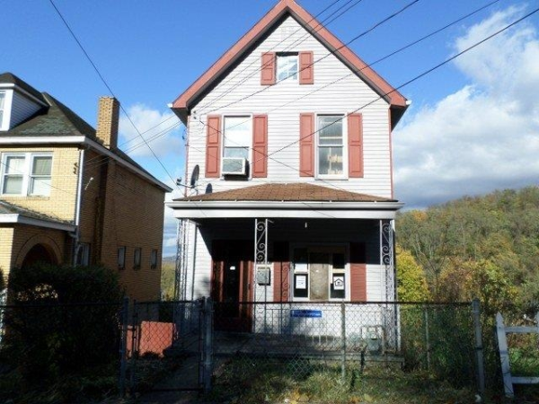 1011 Jones Ave, Braddock, PA 15104 