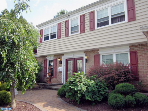 754 COTLAR LN, Warminster, PA 18974 