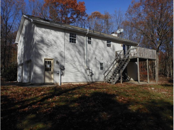 106 Rocky Mountain Drive South, Effort, PA 18330 