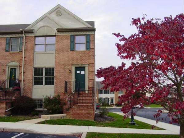 101 Cobblestone Ln, Lancaster, PA 17601 