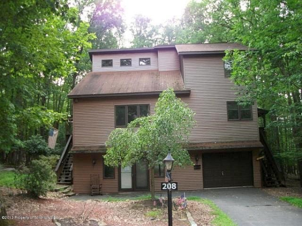 44 -D Owego Dr, Hazleton, PA 18202 