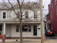 15 N  9th St, Akron, PA 17501 
