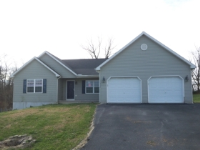 12218 Red Hawk Dr, Waynesboro, PA 17268 