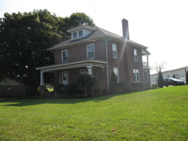 455 W ROUTE 897, Reinholds, PA 17569 