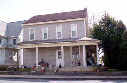 21 & 23 E MAIN STREET, Reinholds, PA 17569 