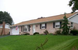 107 BROAD STREET, Akron, PA 17501 