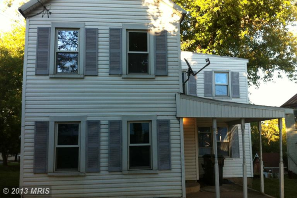 73 HIGH ST S, Newville, PA 17241 