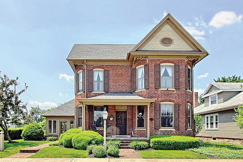 201 Carlisle St., New Oxford, PA 17350 