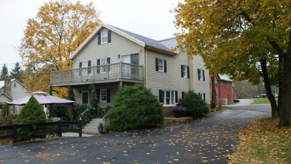 1967 Oxford Road, New Oxford, PA 17350 