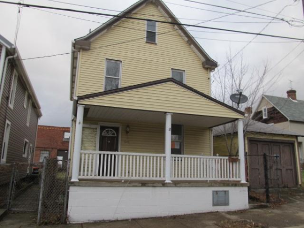 242 Gertrude St, Latrobe, PA 15650 