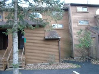 141 English Court, Bushkill, PA 18324 