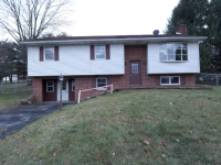 4 Surrey Court, Chambersburg, PA 17201 