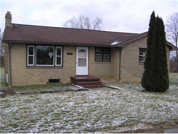 155 Pepe Dr, Hillsville, PA 16132 