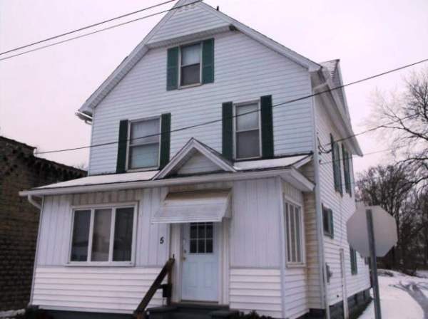 5 Cherry Way, Greenville, PA 16125 