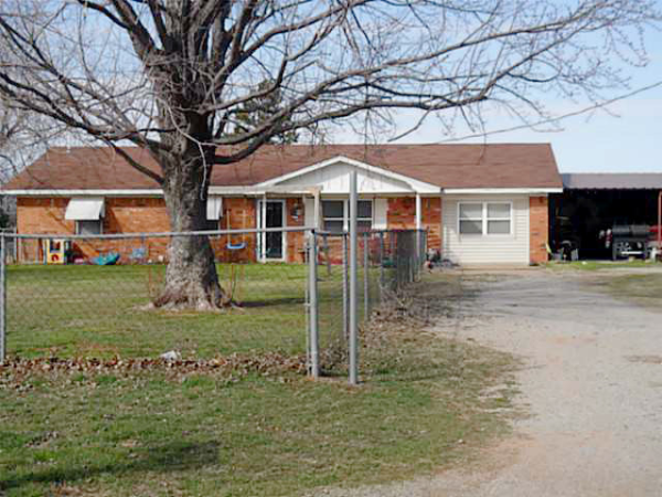 17233 E County Road 1500, Lindsay, OK 17233 