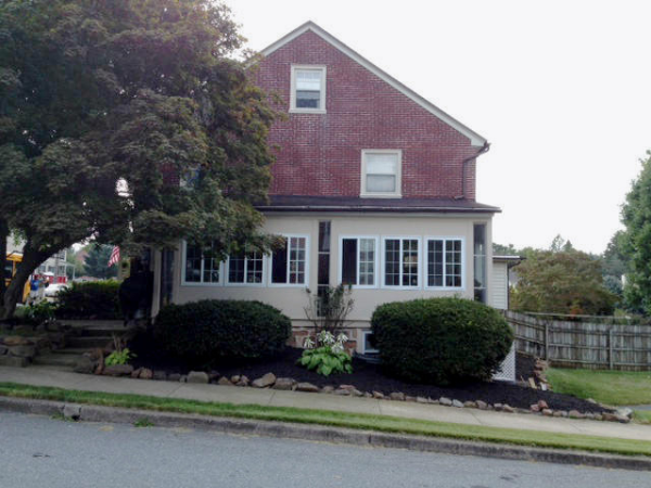 113 E BROAD STREET, New Holland, PA 17557 