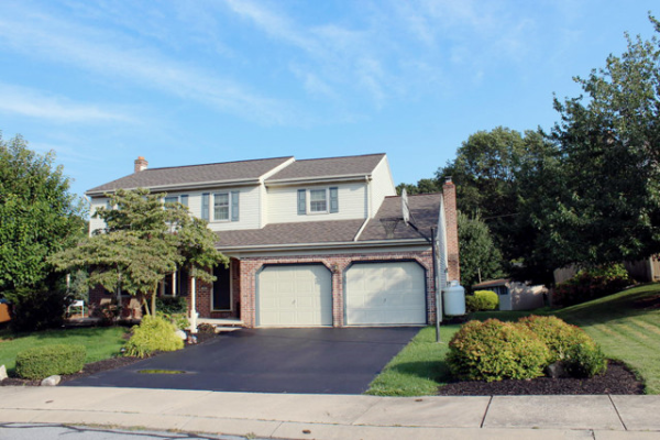 10 STONERIDGE CIRCLE, Ephrata, PA 17522 