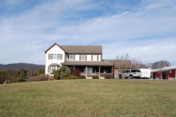 1800 TEXTER MOUNTAIN ROAD, Reinholds, PA 17569 