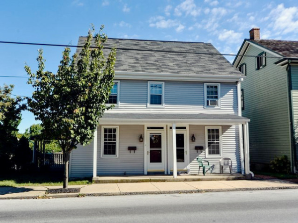 123-125 E MAIN STREET, Strasburg, PA 17579 