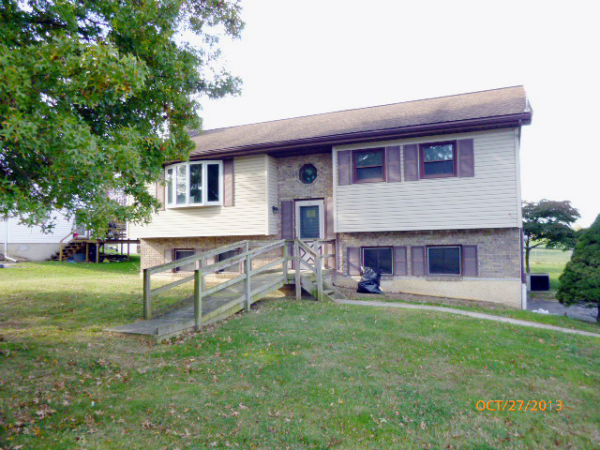 14 Hertzog Drive, Leola, PA 17540 