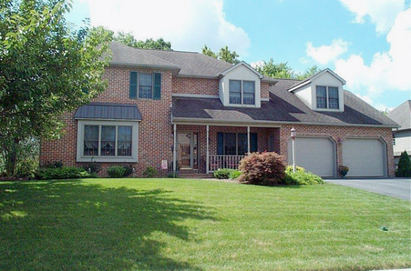 72 STONERIDGE DRIVE, Brownstown, PA 17508 