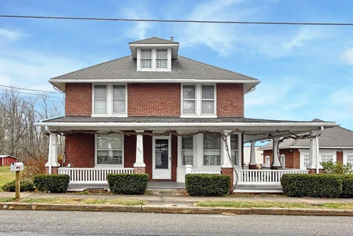 305 Abbottstown St., East Berlin, PA 17316 