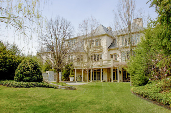 3005 BARRINGTON LN, Allentown, PA 18103 