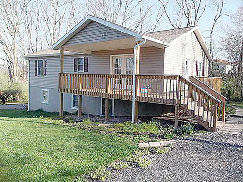 1487E Brysonia Wenksville Rd, Biglerville, PA 17307 