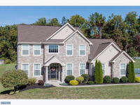 307 WOODS EDGE DR, Douglassville, PA 19518 