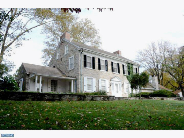 1297 W PENN AVE, Womelsdorf, PA 19567 