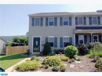 38 SELTZER AVE, Womelsdorf, PA 19567 