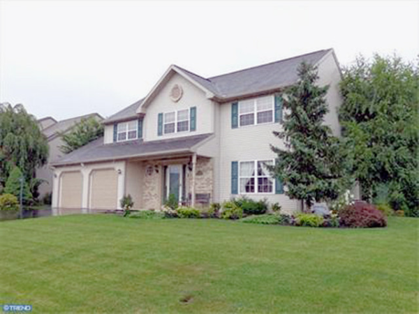 30 Brookfield Dr, Fleetwood, PA 19522 