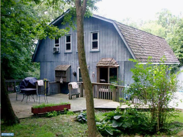 17 ROLLING DR, Wernersville, PA 19565 