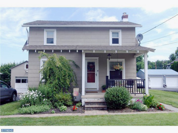 163 E COLLEGE AVE, Wernersville, PA 19565 