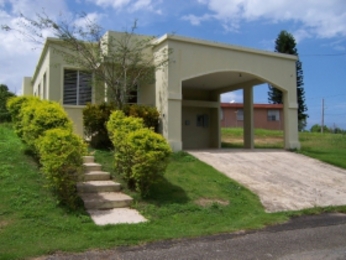 Garrochales Ward L-10 682 Rd 4.5 Km, Arecibo, PR 00612 